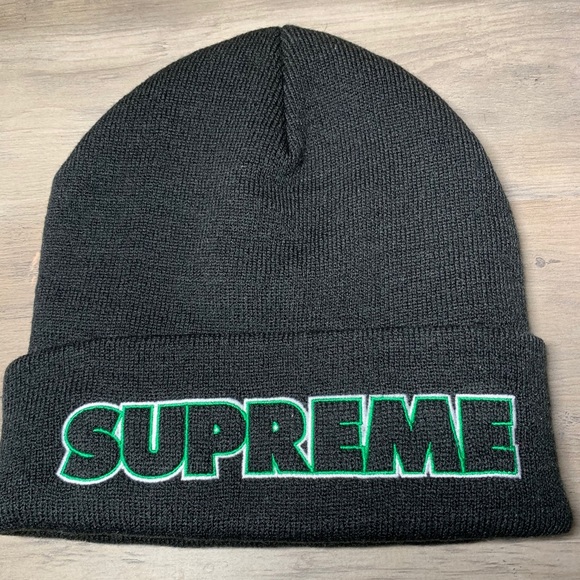 supreme outline beanie